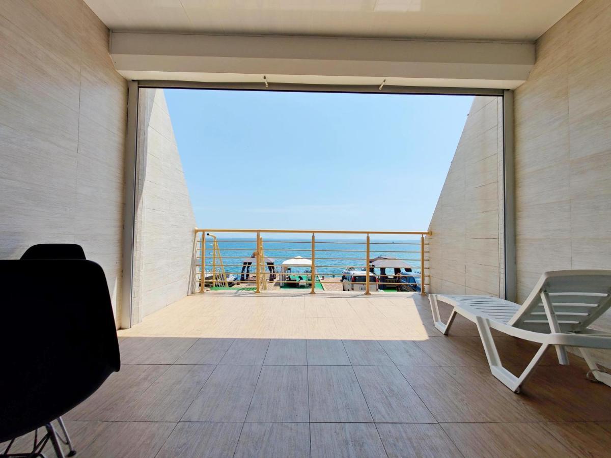 Vip Apartments Sovinion 敖德萨 外观 照片