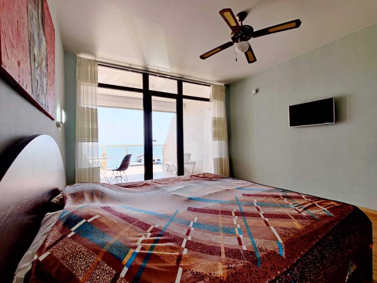 Vip Apartments Sovinion 敖德萨 外观 照片