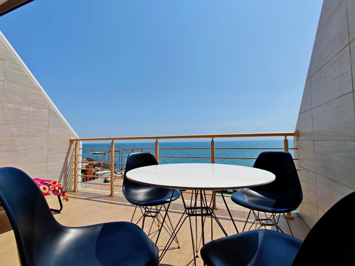 Vip Apartments Sovinion 敖德萨 外观 照片